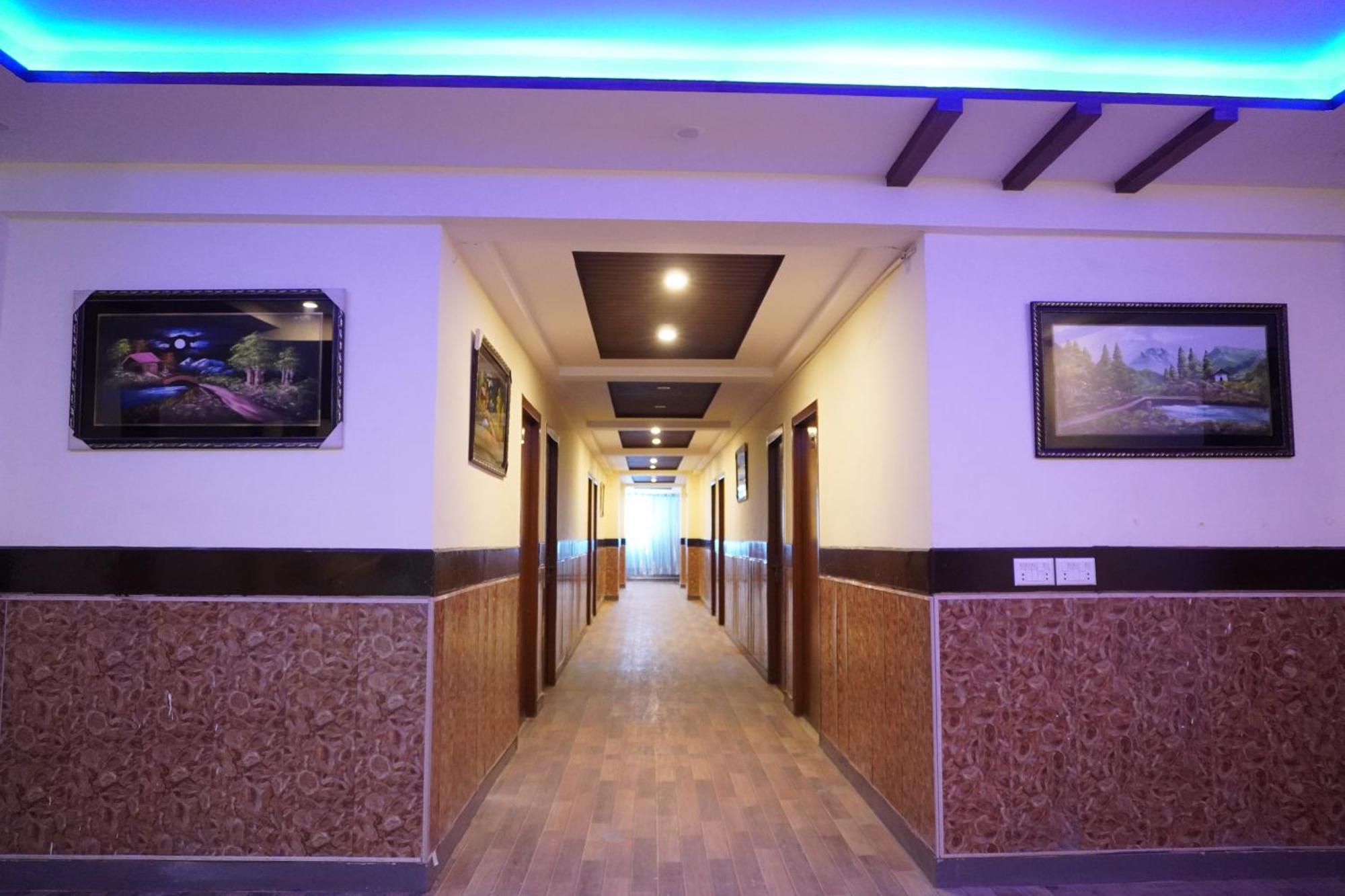 National Hotel Lahore Eksteriør billede