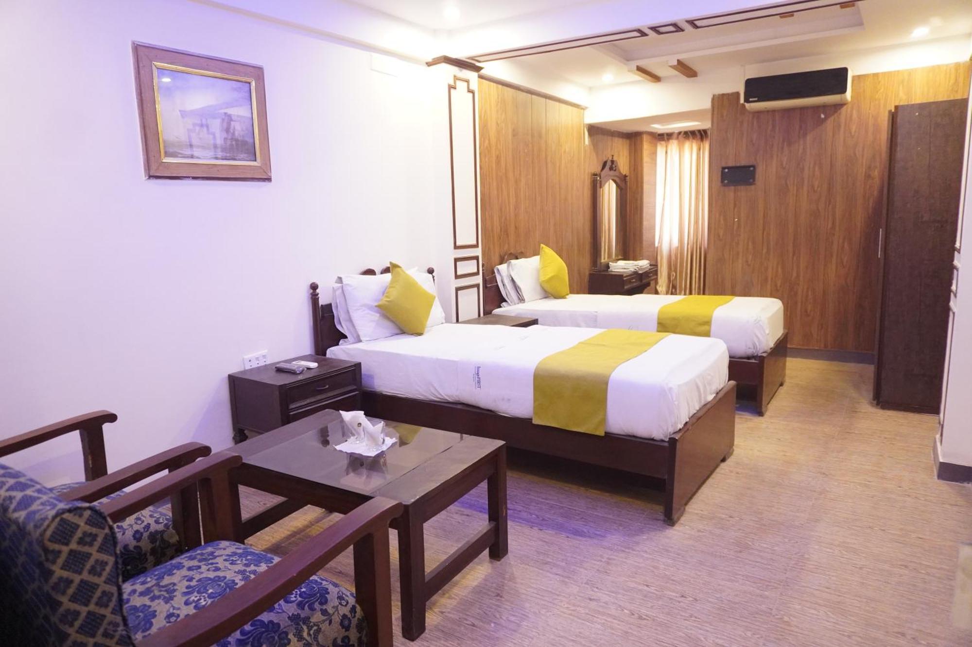 National Hotel Lahore Eksteriør billede