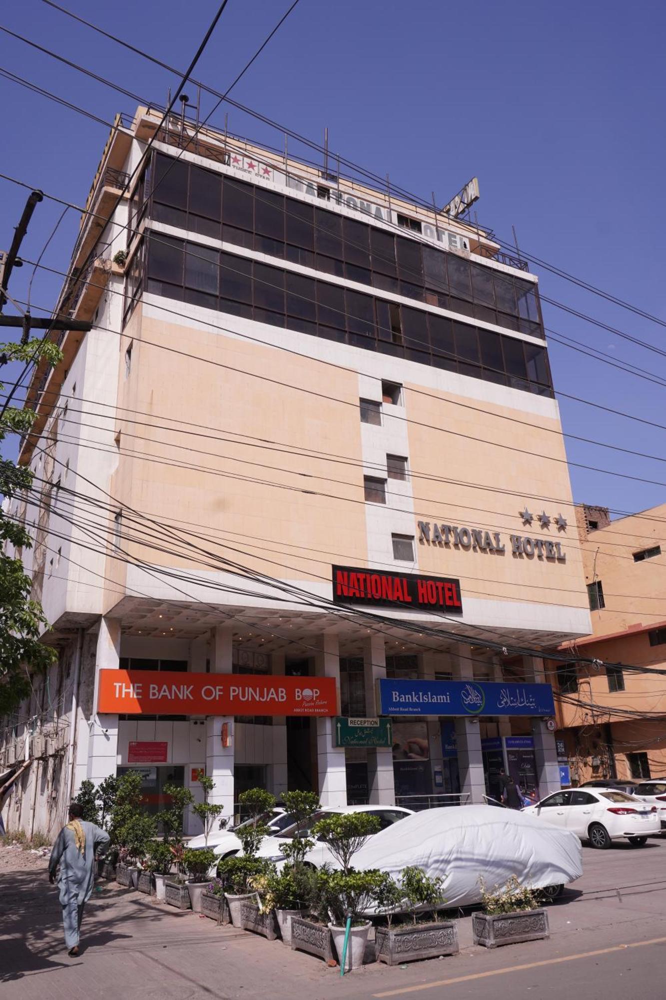 National Hotel Lahore Eksteriør billede