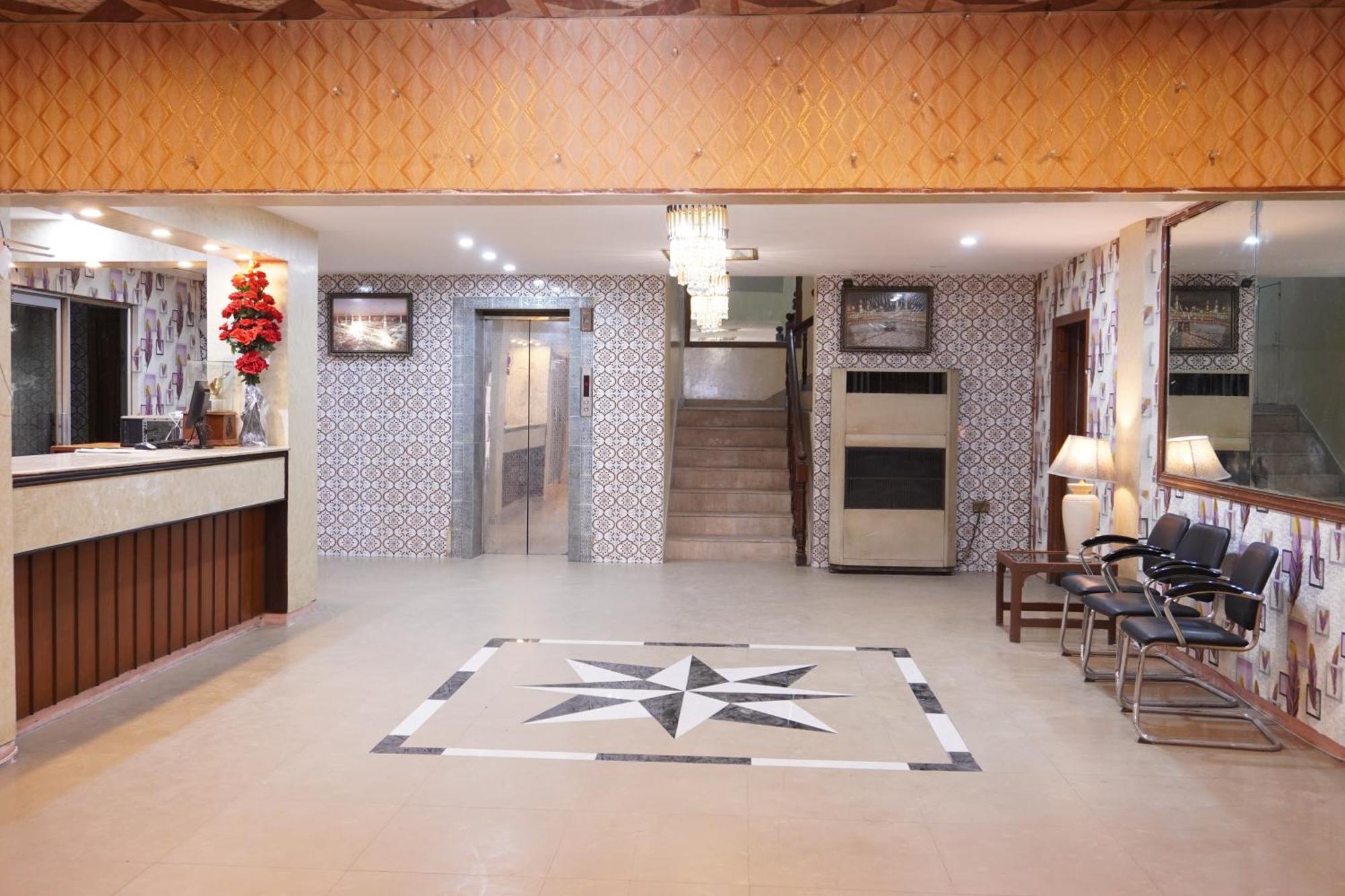 National Hotel Lahore Eksteriør billede