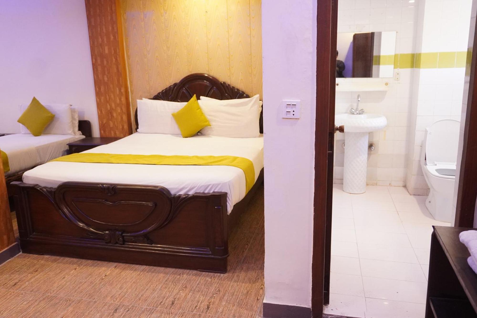 National Hotel Lahore Eksteriør billede