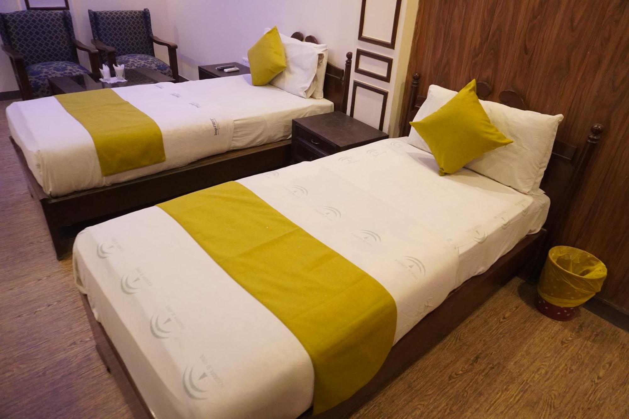 National Hotel Lahore Eksteriør billede