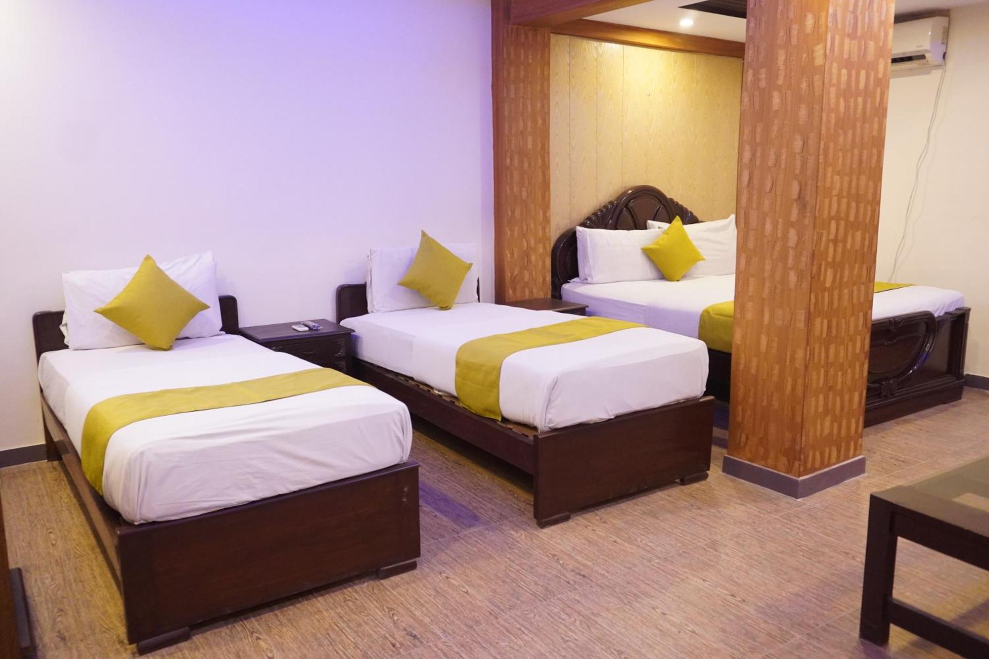 National Hotel Lahore Eksteriør billede