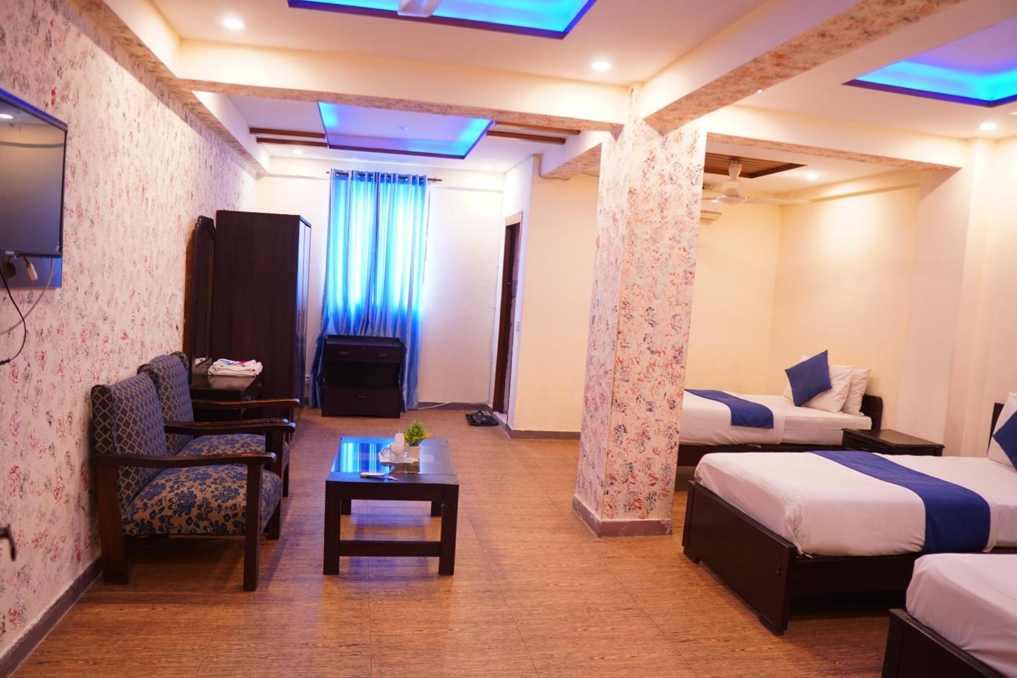National Hotel Lahore Eksteriør billede